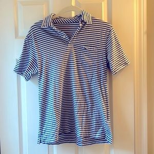 Vineyard Vines boy’s polo.
